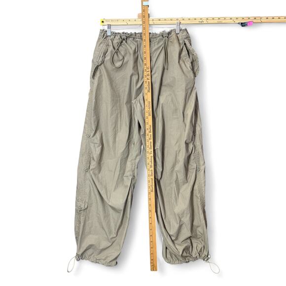 GAP Y2K 2007 Convertible Parachute Cargo Pants Khaki Drawstring Baggy Womens XXL - Picture 10 of 14